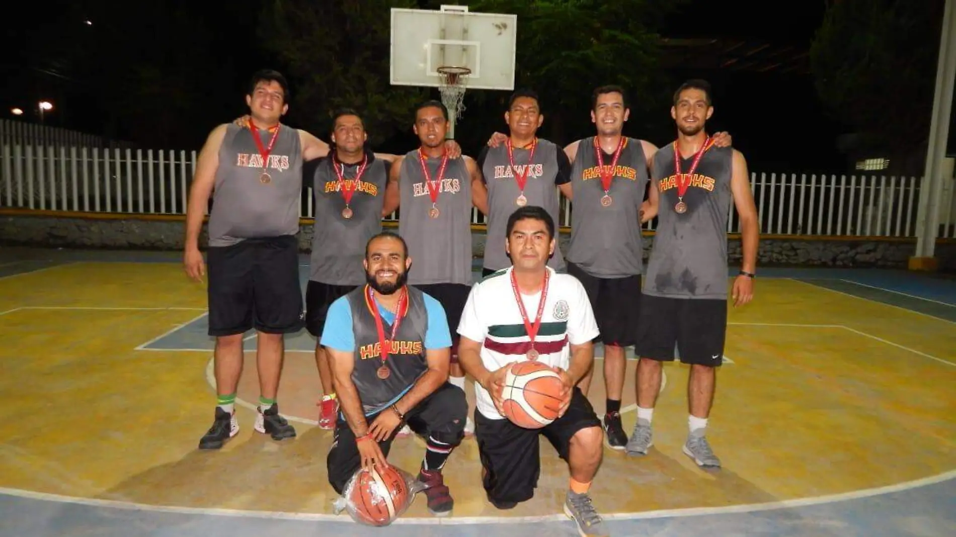 EQUIPO HAWKS